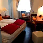 Domaene Walberberg 4* بورنهايم
