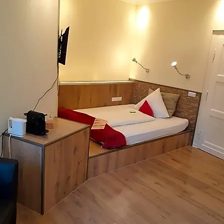 Domaene Walberberg 4* بورنهايم