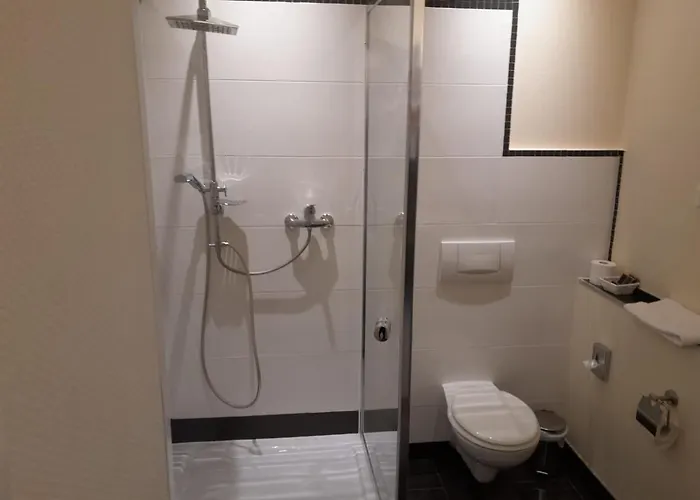 瓦伦堡古堡酒店 博恩海姆